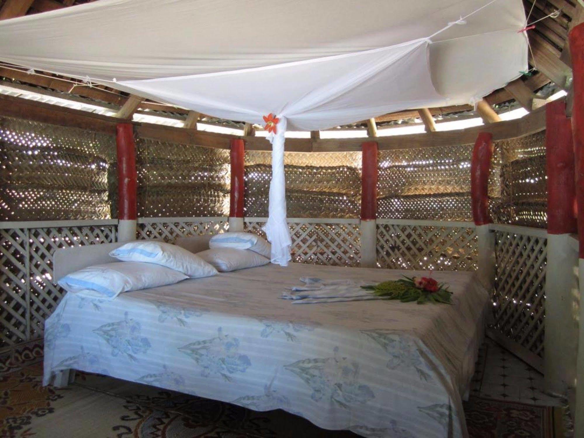 Hotel Vacations Beach Fale Manase Exteriér fotografie